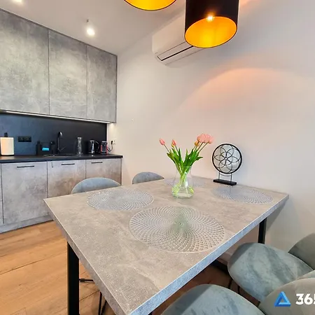 דירה 365pam - Westin House - Basen, Jacuzzi, Sauna, Silownia, Plac Zabaw W Cenie קולובז'ג